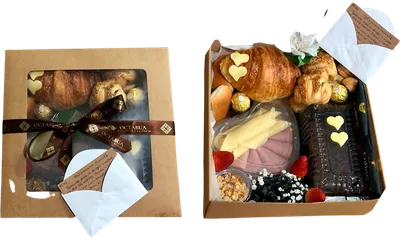Coffee Box: Croissant, pão de queijo, Ocmimo, pães artesanais, bolo, cookies, frutas, bowl com frios, Polenguinho, geleia ou doce de leite, manteiga ou requeijão, Ferrero Rocher, suco ou iogurte e café Orfeu