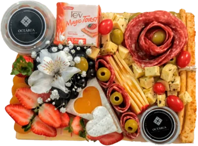 Premium 1: Brie, gouda, temperado, salame, frutas da estação, mix de nuts, grissini, torrada e geleia