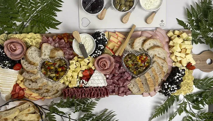 Mesa de frios da Octábua montada para evento